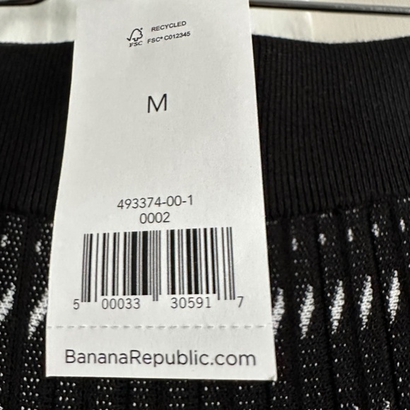 Banana Republic black and white plisse houndstooth midi skirt Sz M - Picture 4 of 5